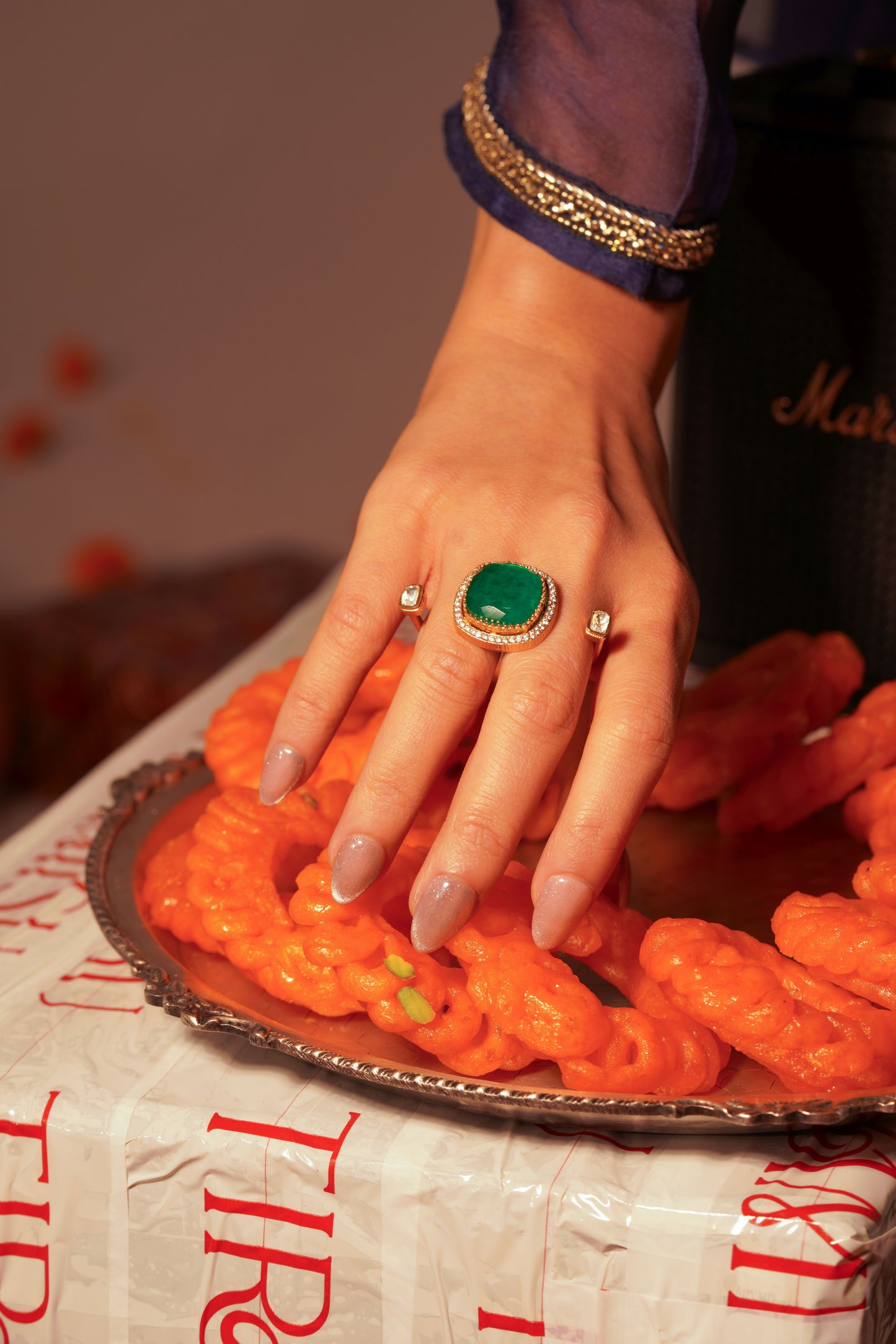 GOLD PLATED RING WITH POLKI & MASSONITE