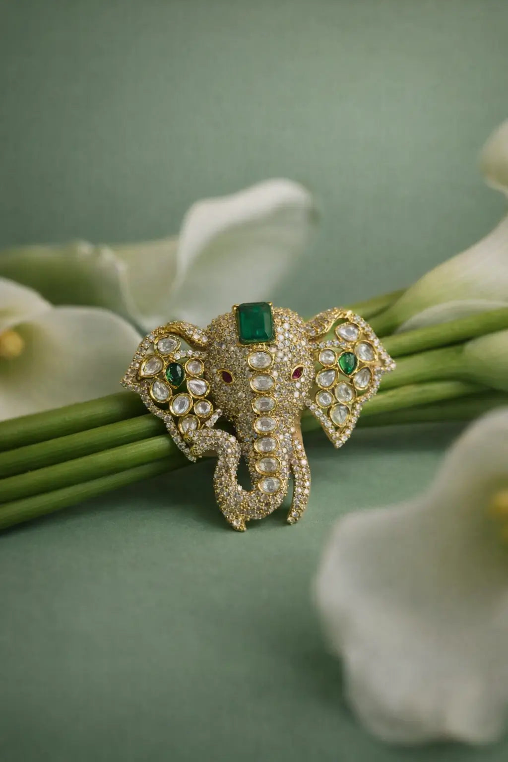 The Rajmudra Royal Brooch