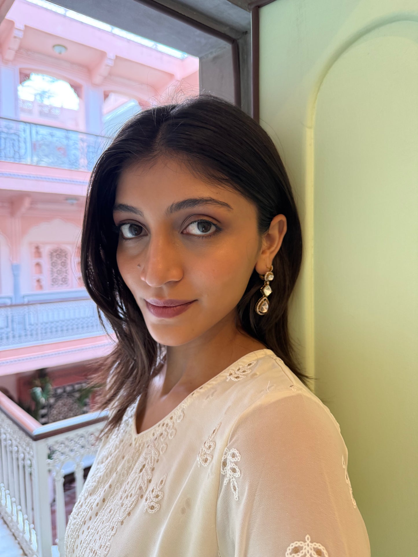 RAVEYA DANGLING SP EARRINGS