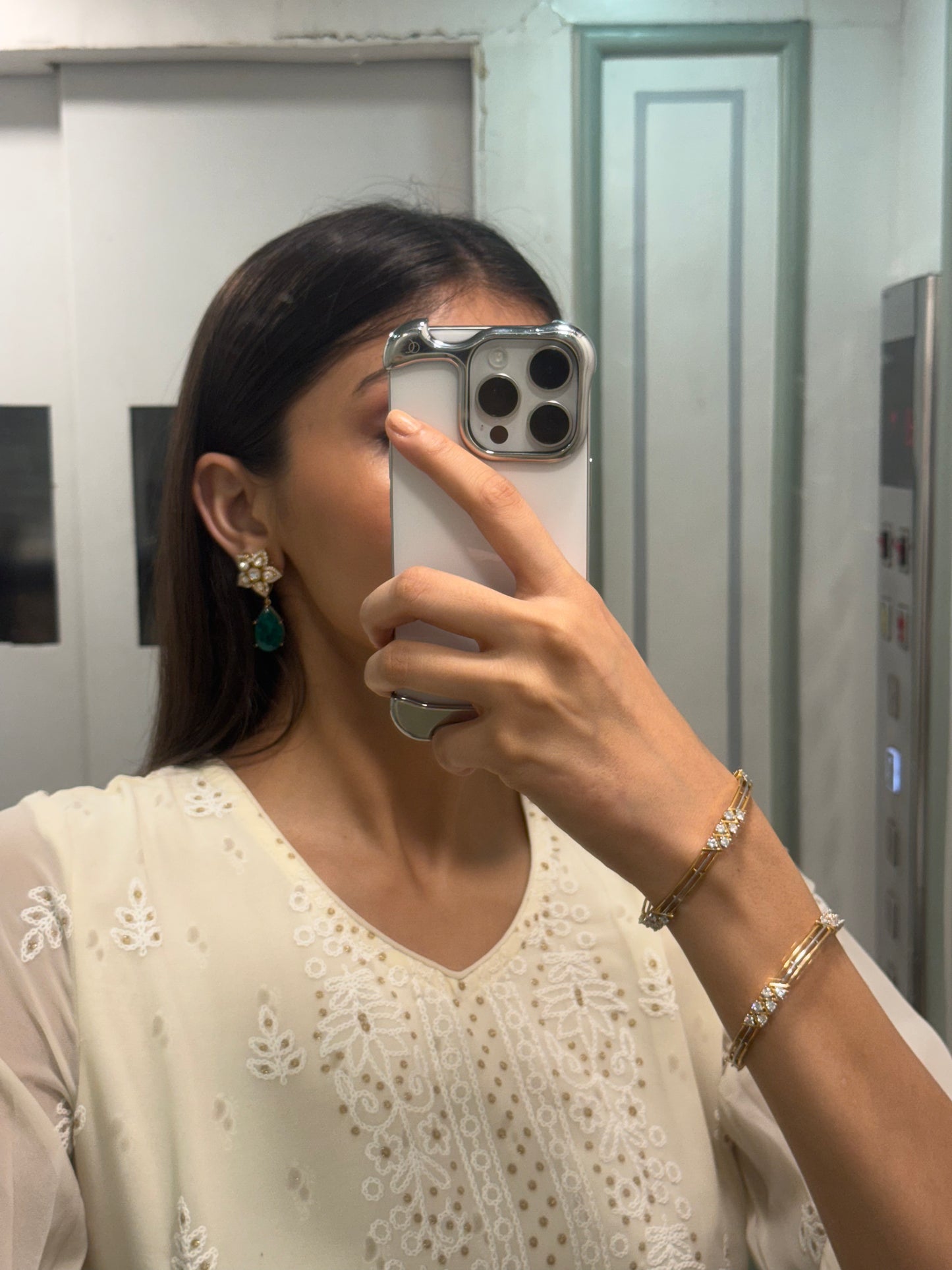 CRYSTAL CLUSTERED BANGLES