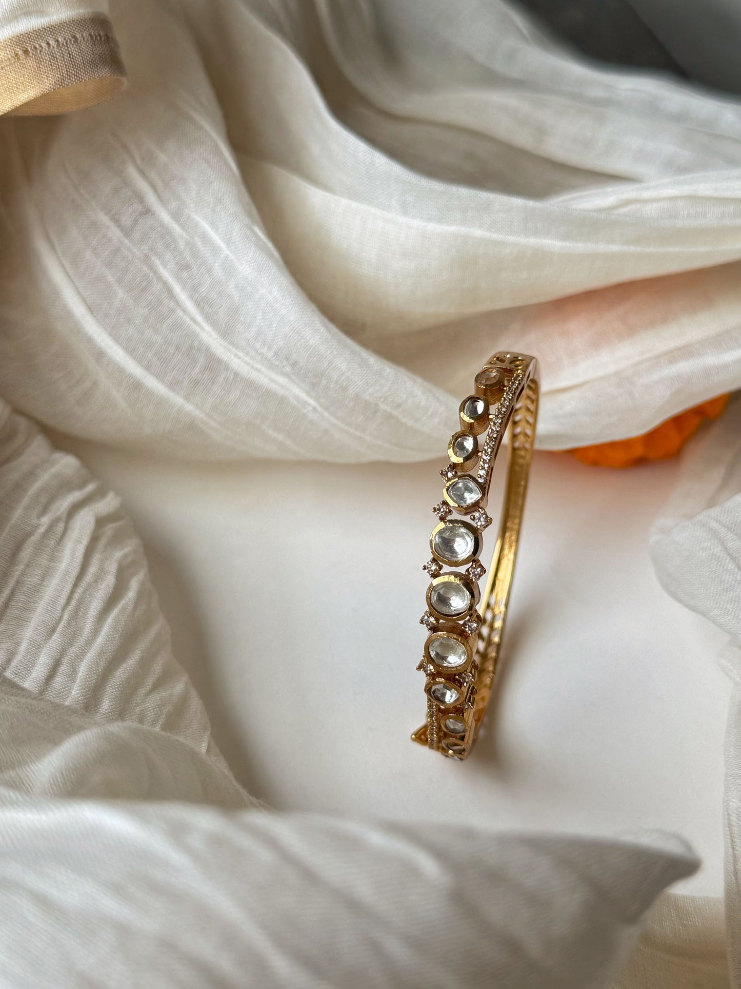 IDHAYA OVAL SP POLKI BRACELET