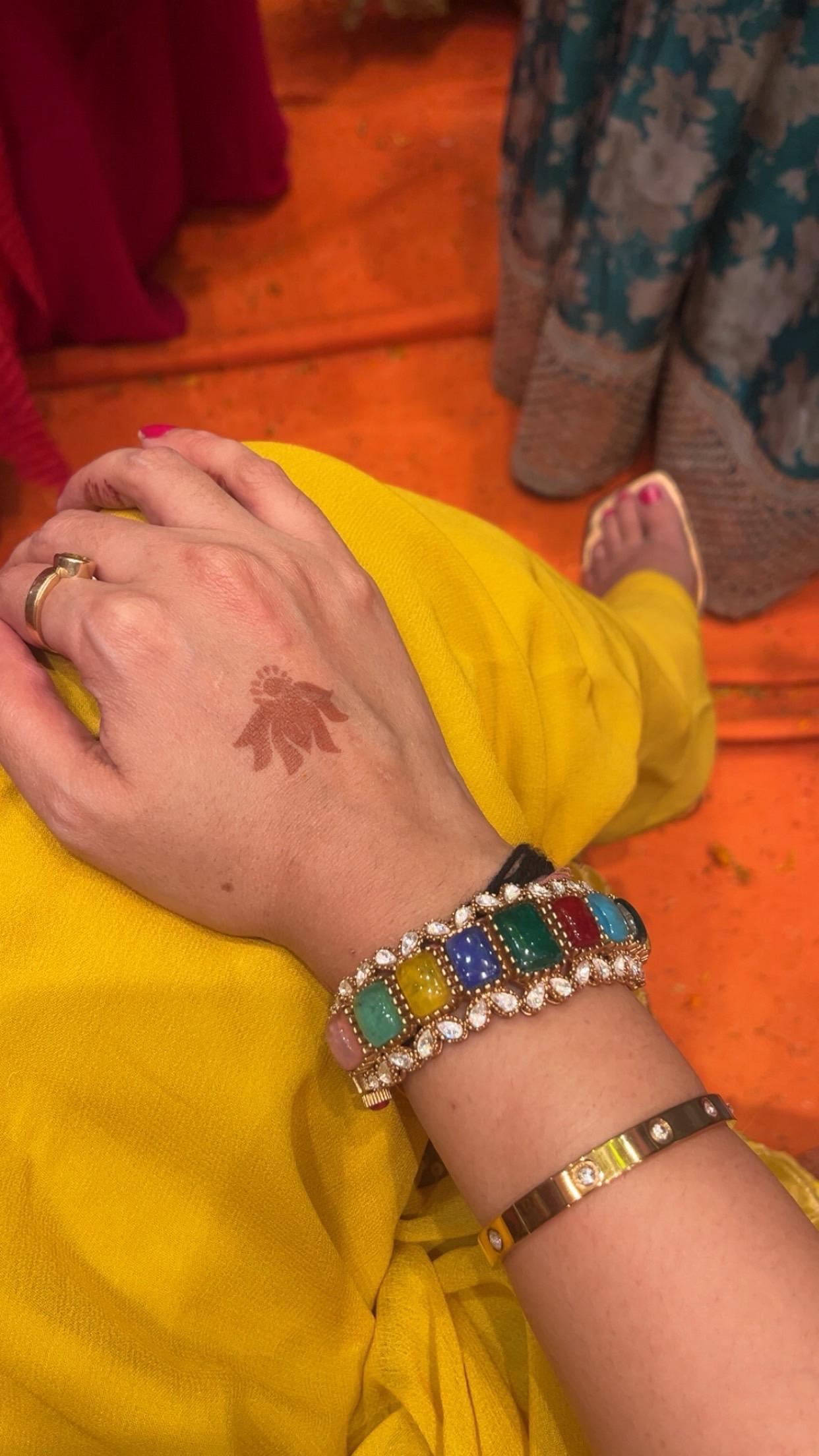 Jaishree Multicolour Navratna SP Polki Bracelet