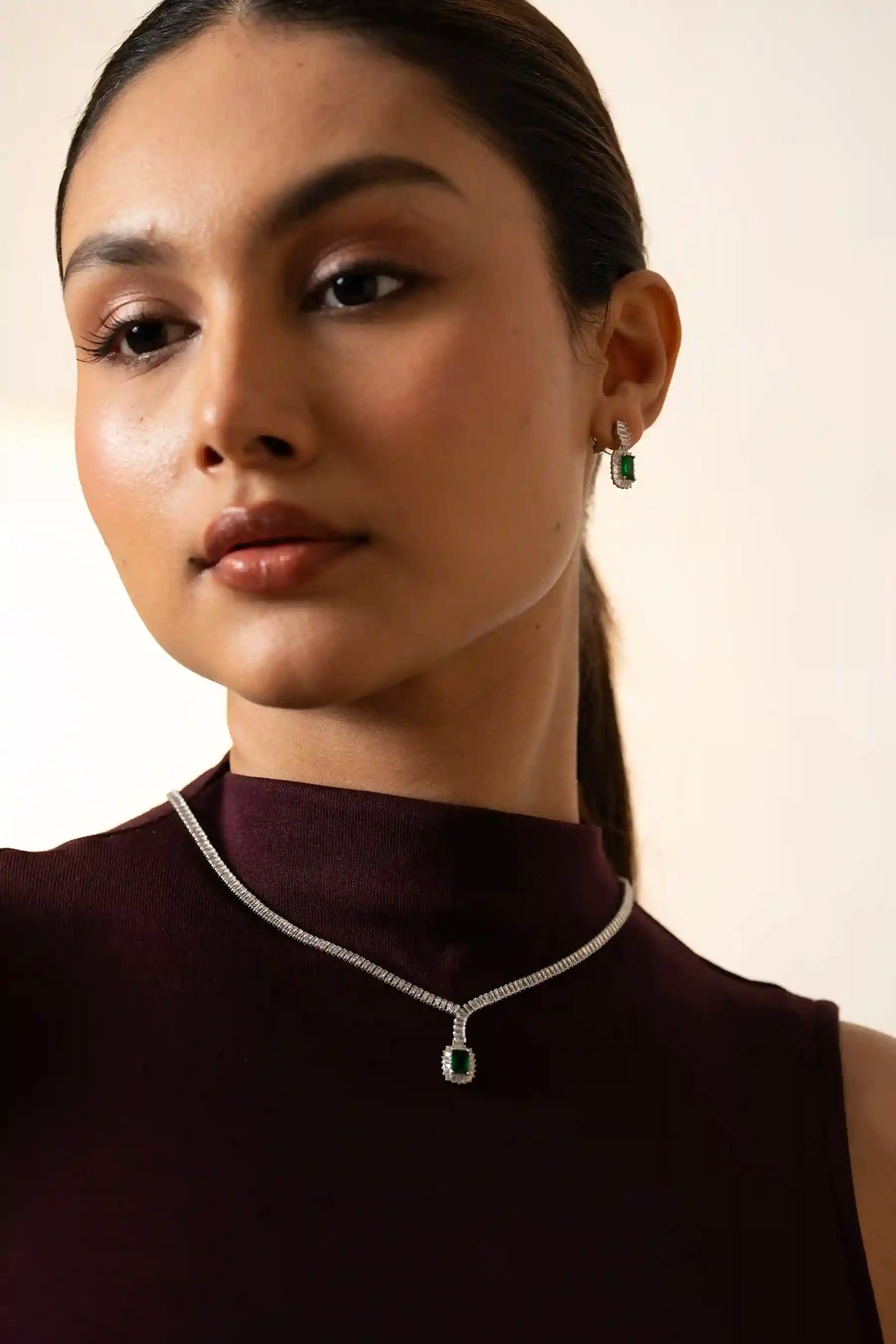 Emerald Teardrop Pendant Necklace Set