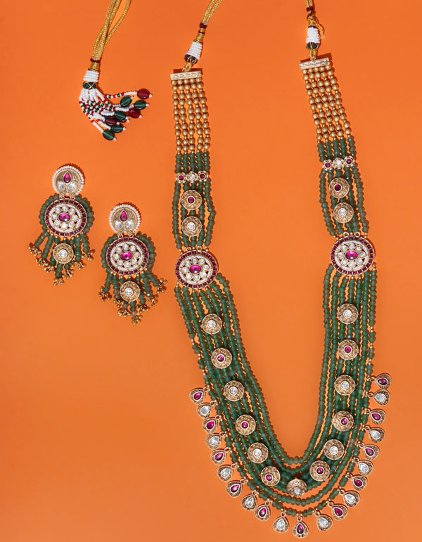 FAUX POLKI & SEMI PRECIOUS STONES PENDANT ON GREEN MALA SET WITH EARRINGS