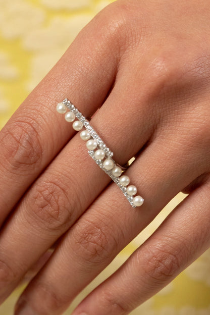 Linear Pearl Ring