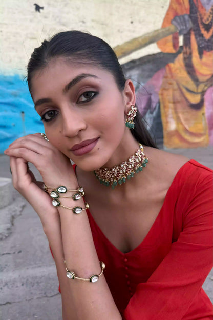 Neela Sacred Vine Emerald Polki Necklace Set