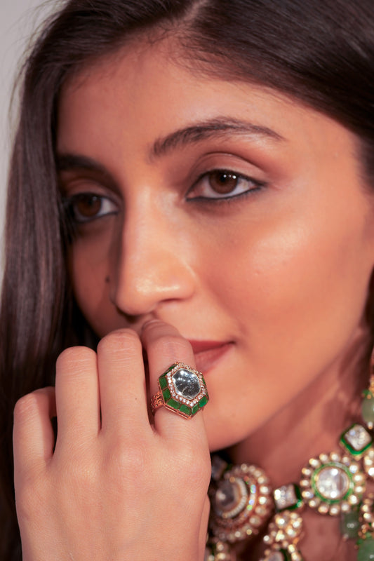 GOLD PLATED RING WITH POLKI