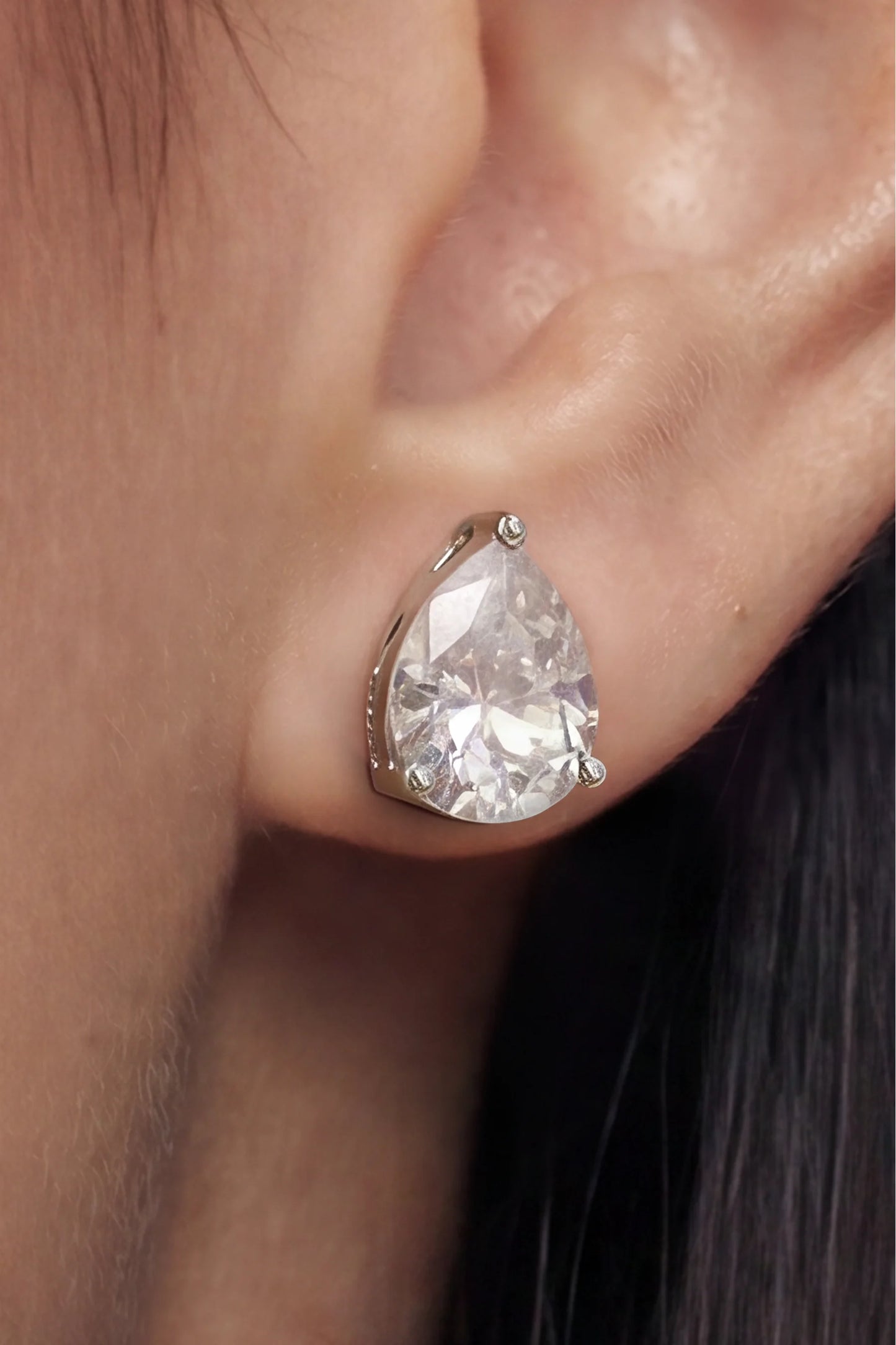 2 AM -  Pear Solitaire Moondrop Cygnet Diamond Studs