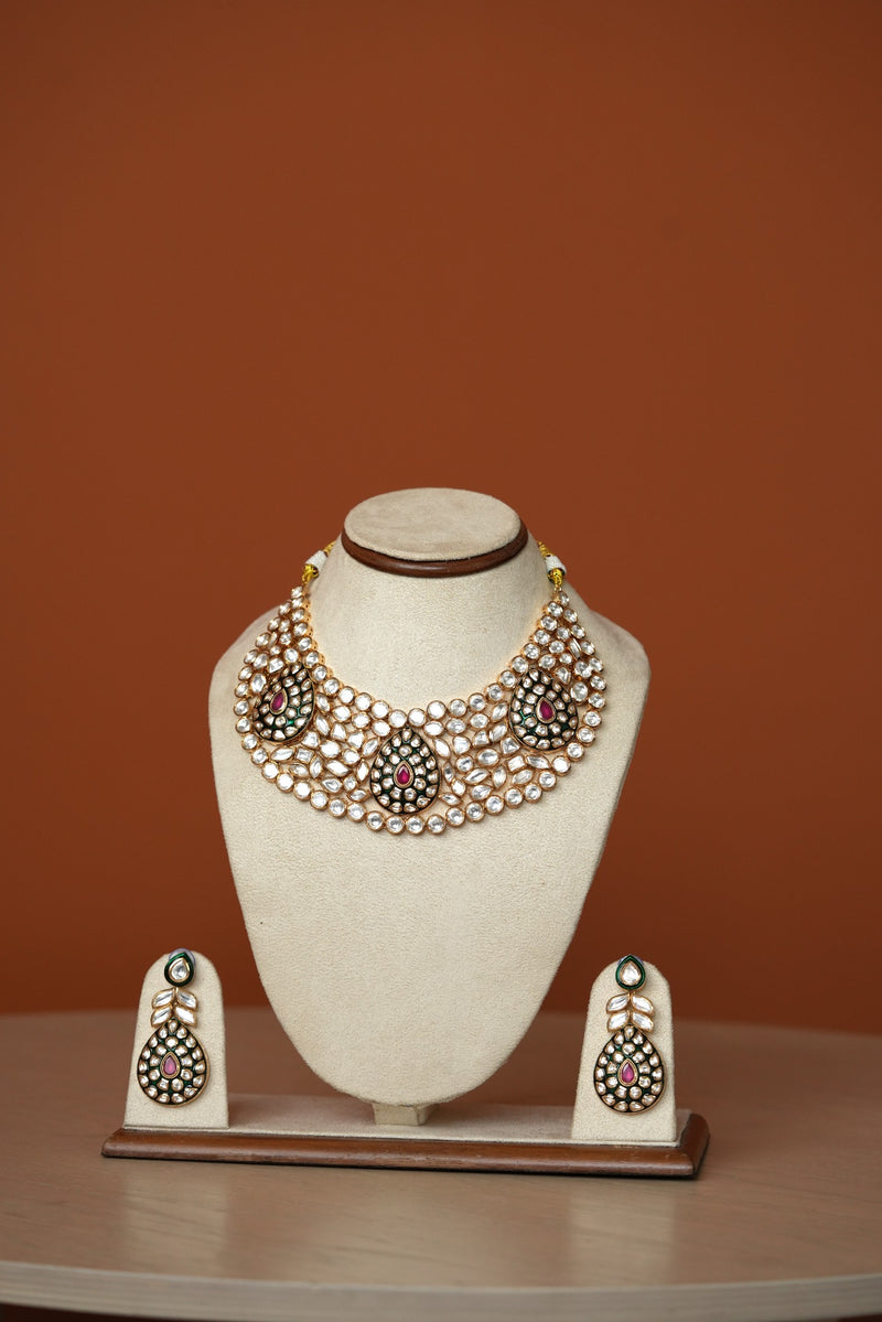 bridal polki necklace set with earrings and maangtikka