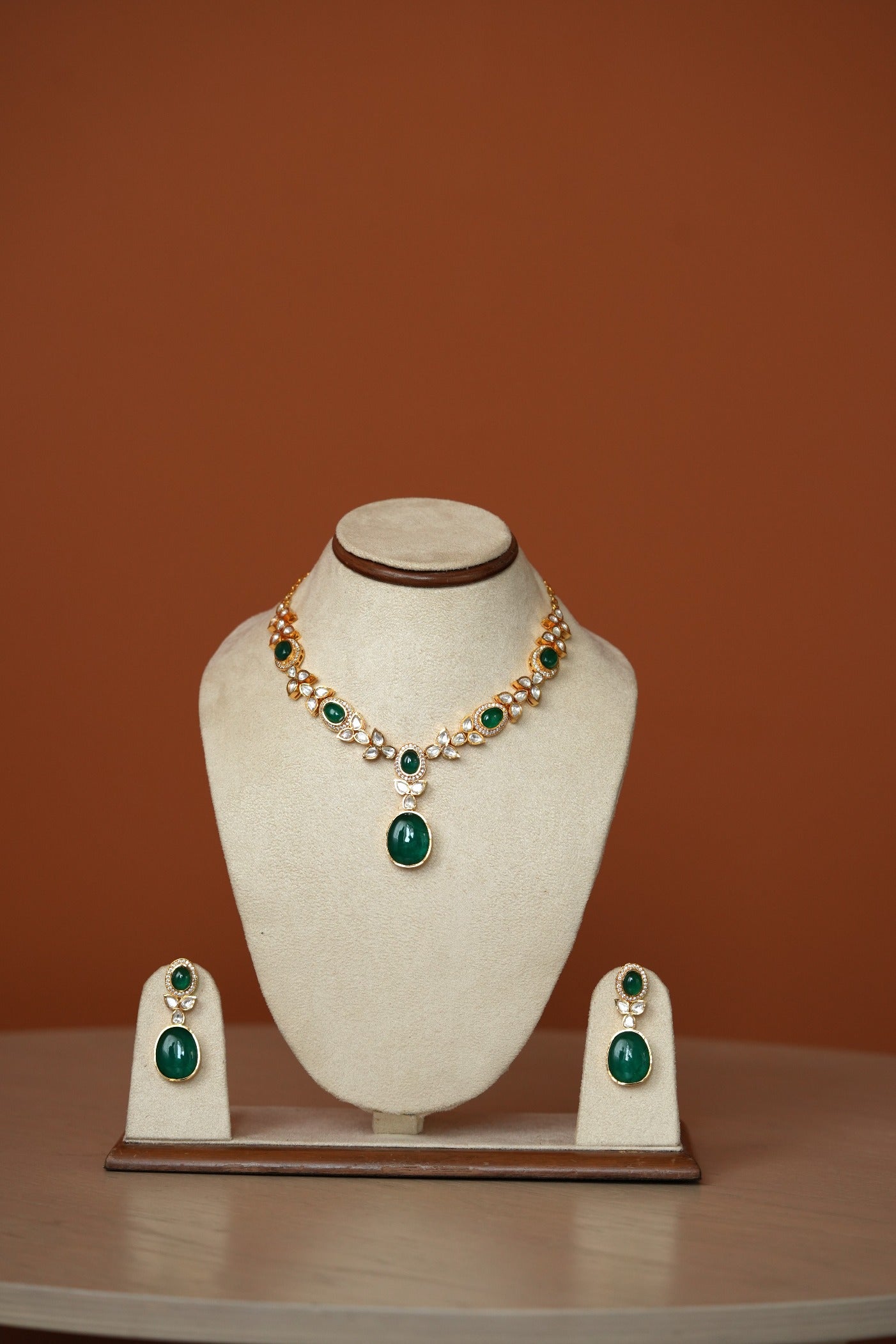 PALAK GREEN SEMI PRECIOUS STONE AND FAUX POLKI NECKLACE WITH DROP EARRINGS