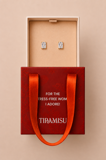 Single Diamond Emerald Solitaire Stud Earrings Gift Box