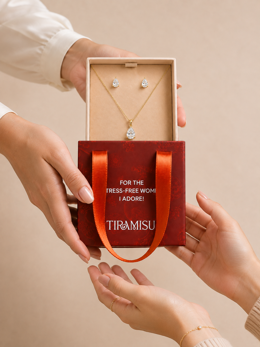 Aurora Teardrop Crystal Pendant Set Gift Box
