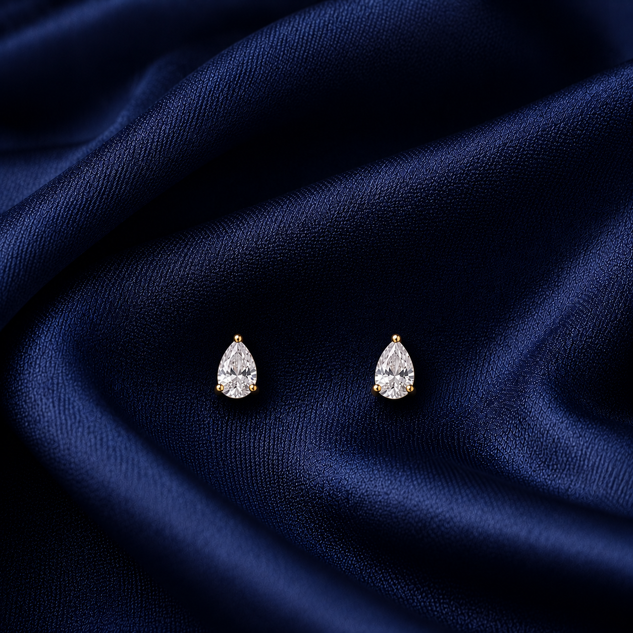 Aurora Teardrop Crystal Pendant Set Gift Box