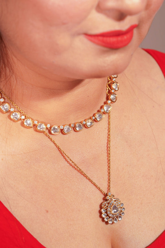 DEVIKA SMALL UNEVEN POLKI SINGLE LINE NECKLACE WITH EARRINGS