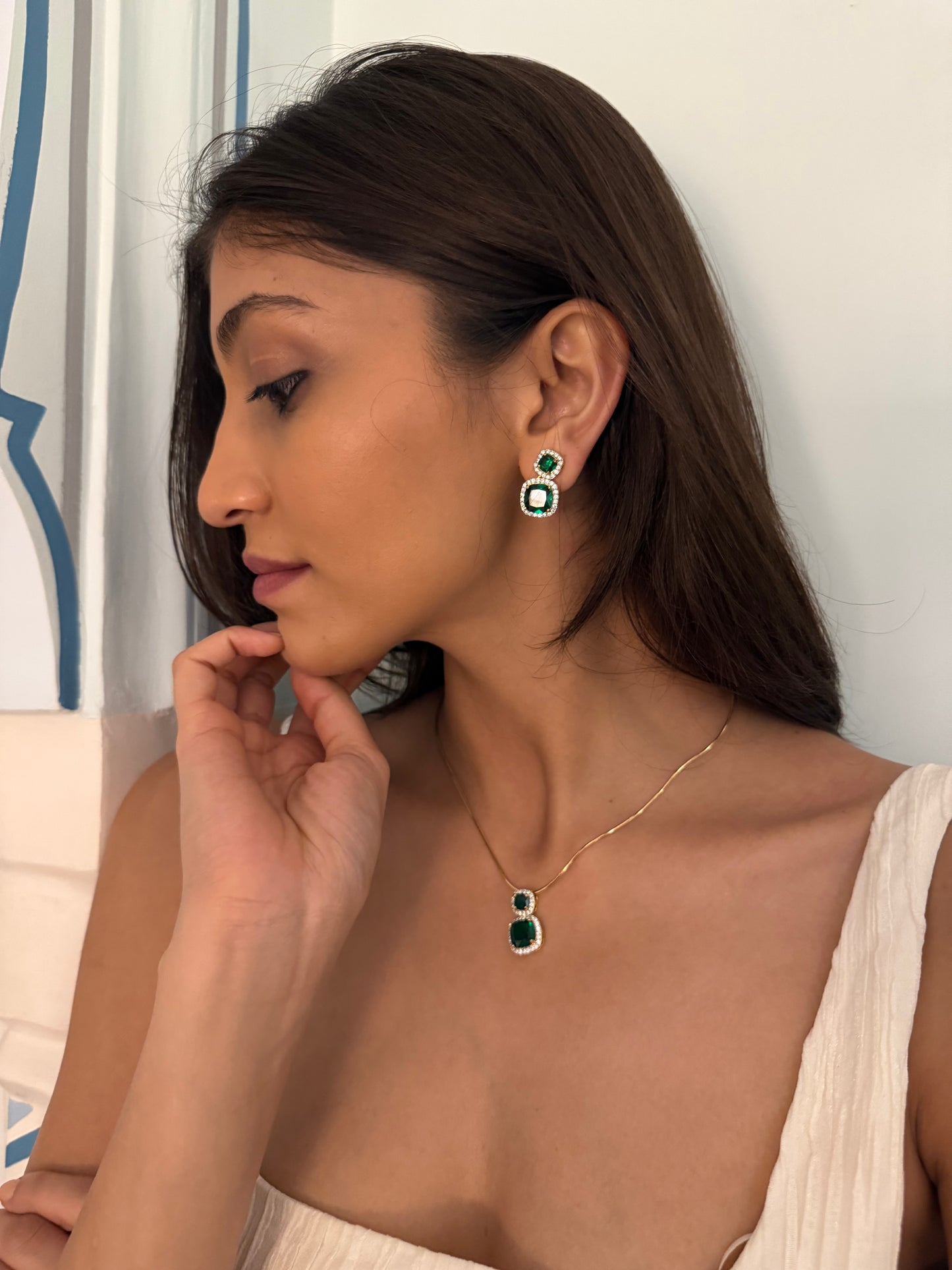 GREEN GLOW  NECKLACE SET