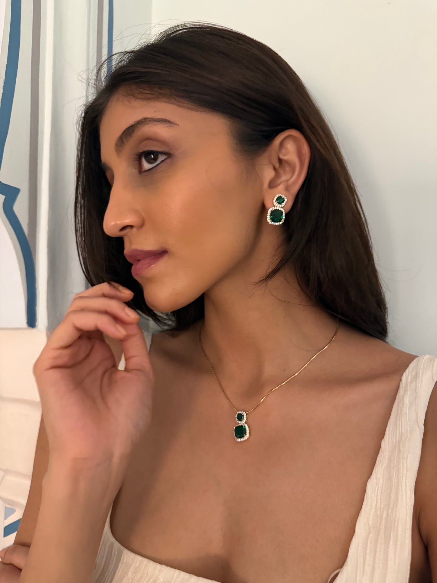 GREEN GLOW  NECKLACE SET