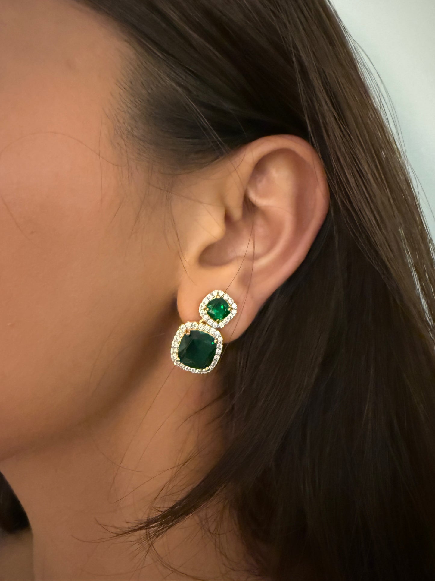 GREEN GLOW  NECKLACE SET