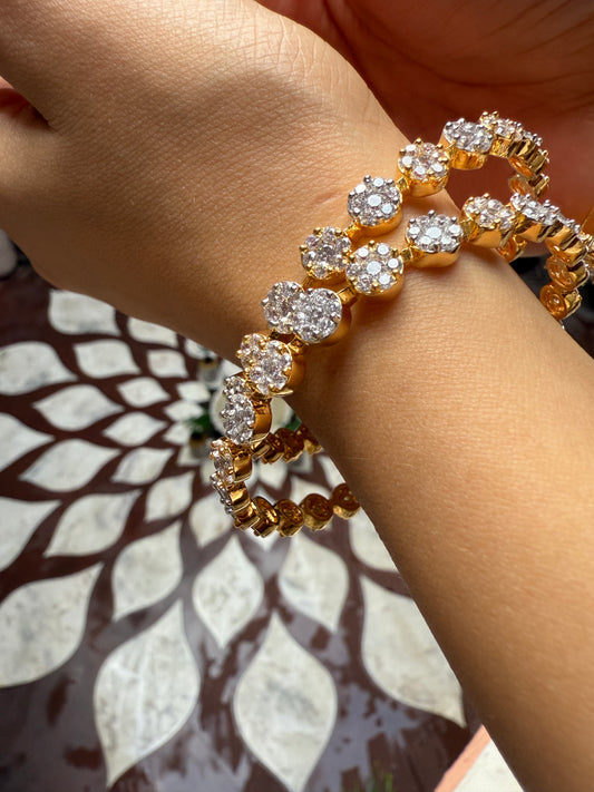 CLASSIC DIAMOND STONE BANGLES IN GOLD