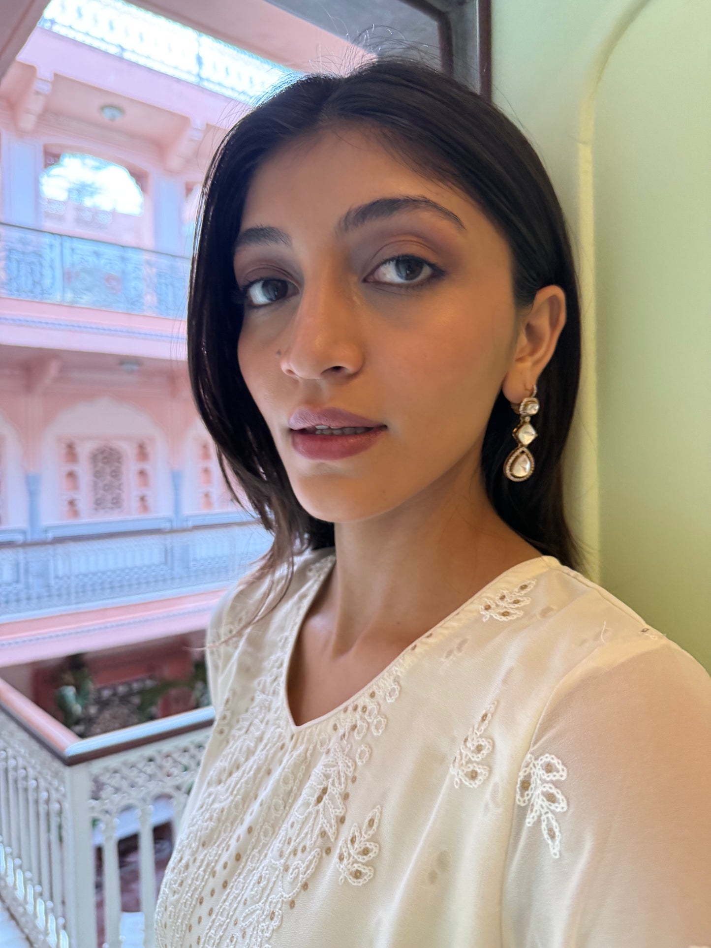 RAVEYA DANGLING SP EARRINGS
