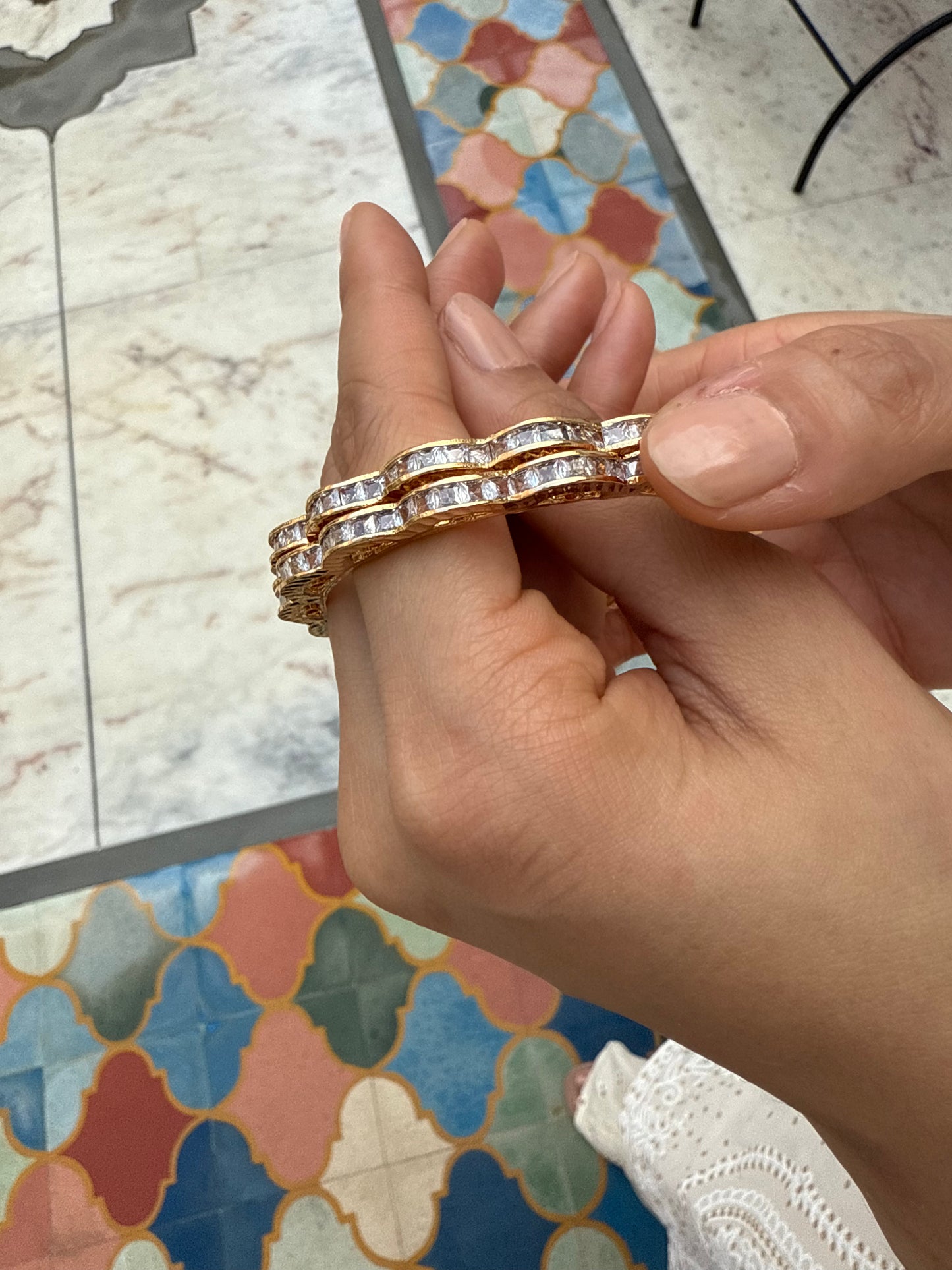 SCALLOPED EDGE BANGLES WITH CRYSTAL DETAILING