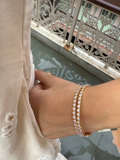 DIAMOND SPARKLING STONE BANGLES IN GOLD