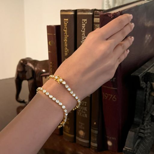 NISHIKA SINGLE LINE TENNIS POLKI SILVER BRACELET