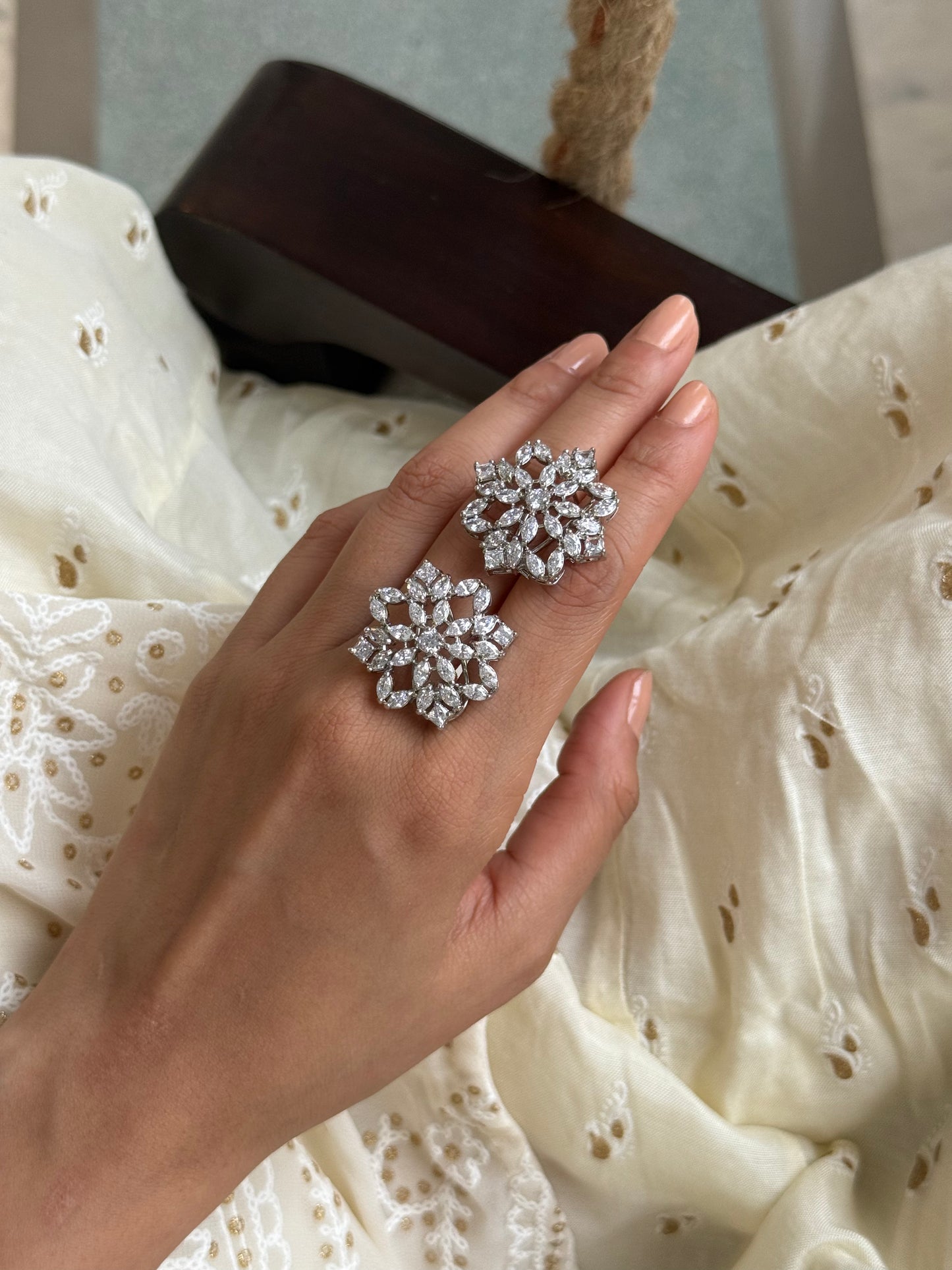 SPARKLING PETAL CLUSTER EARRINGS