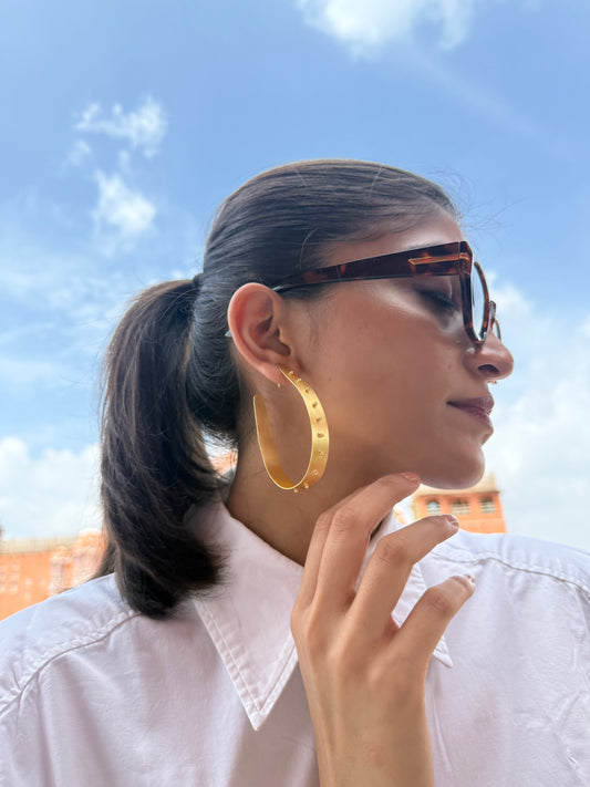GOLDEN WAVE SPIKE HOOPS