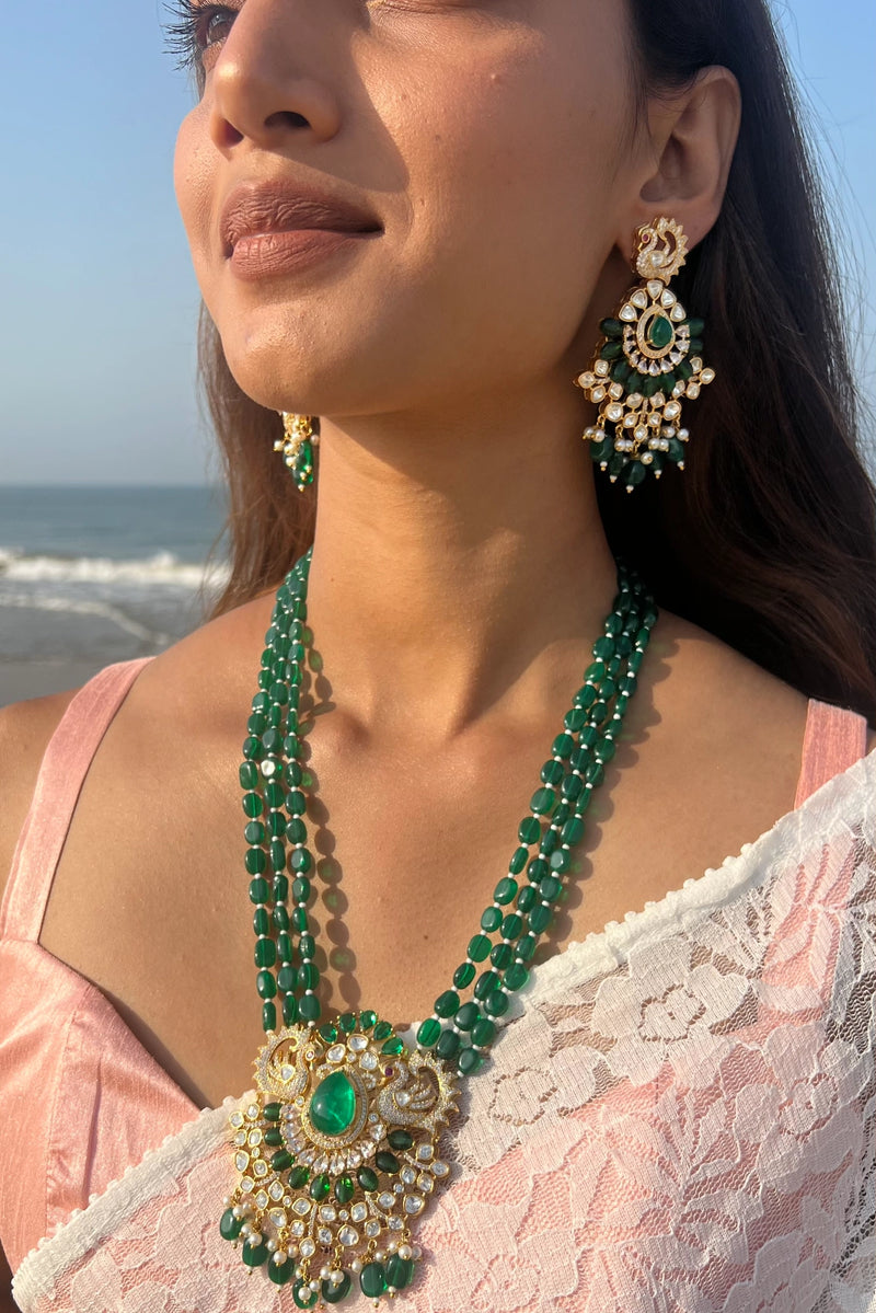 TARA EMERALD GREEN SEMI PRECIOUS STONE NECKLACE WITH LONG POLKI EARRINGS