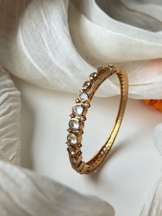 IDHAYA OVAL SP POLKI BRACELET