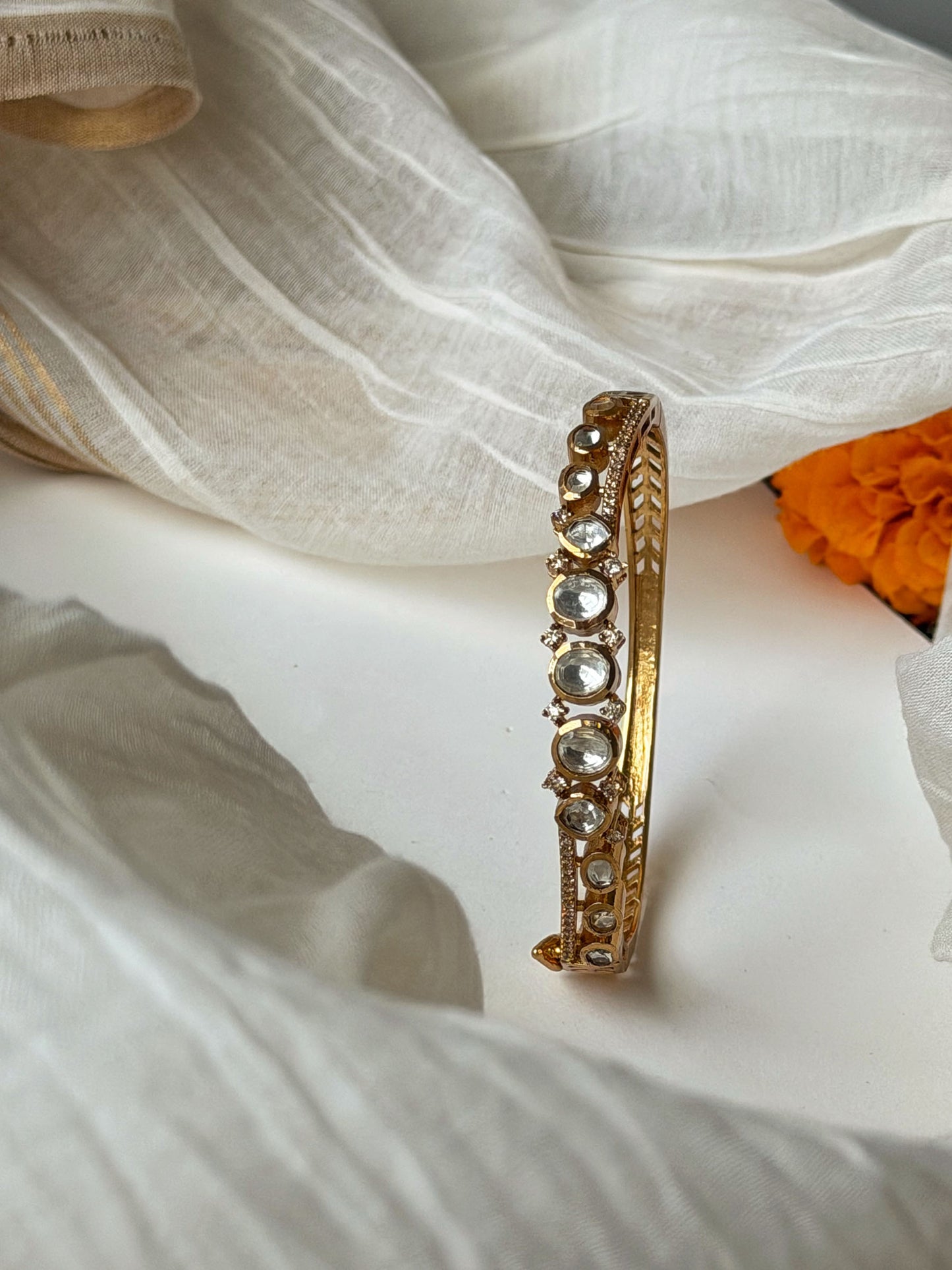 IDHAYA OVAL SP POLKI BRACELET