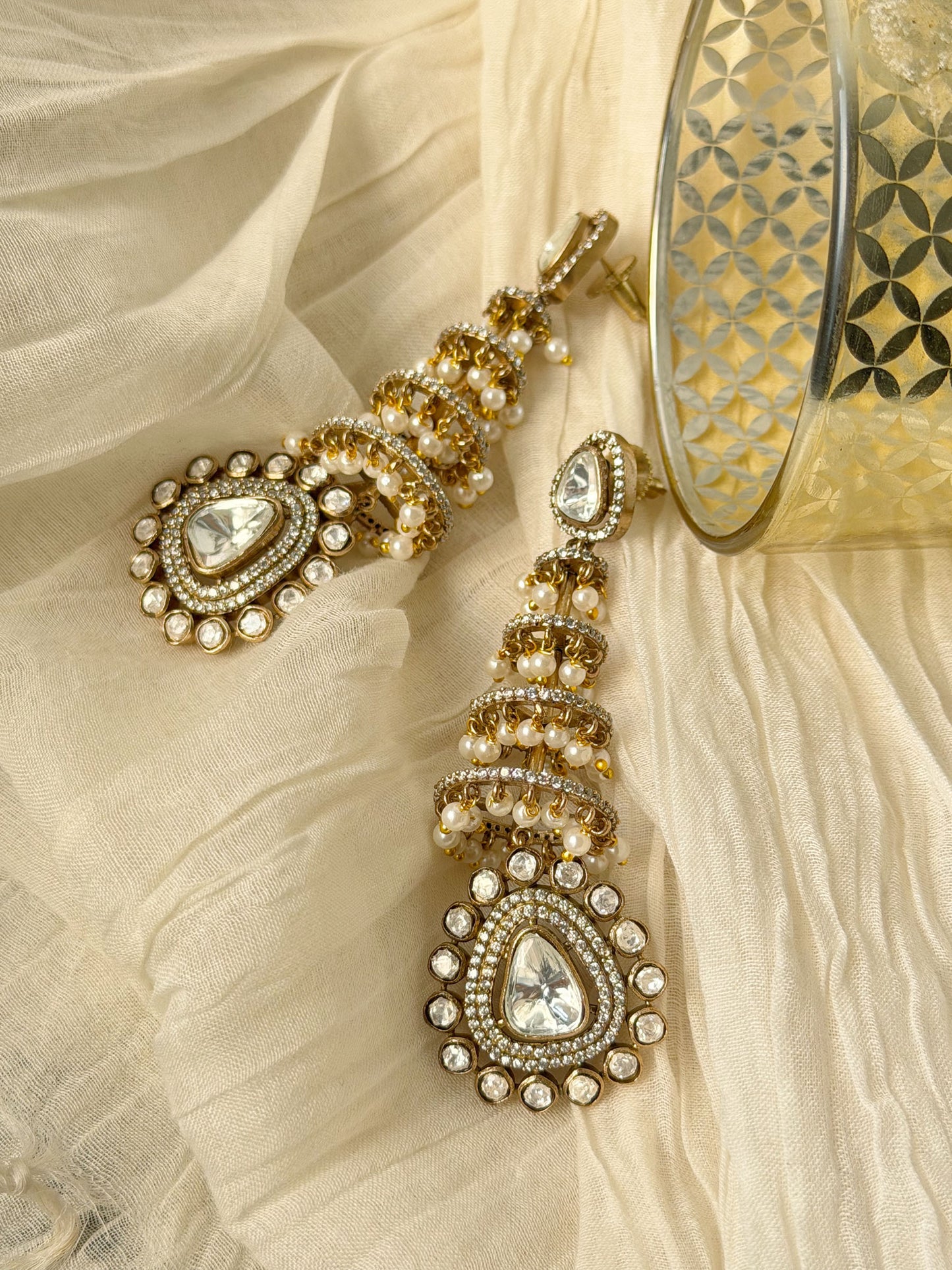 ISHITA PEARL DANGLER EARRINGS