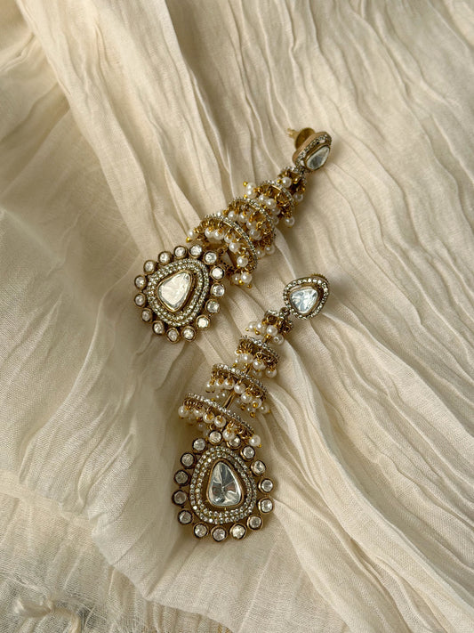 ISHITA PEARL DANGLER EARRINGS