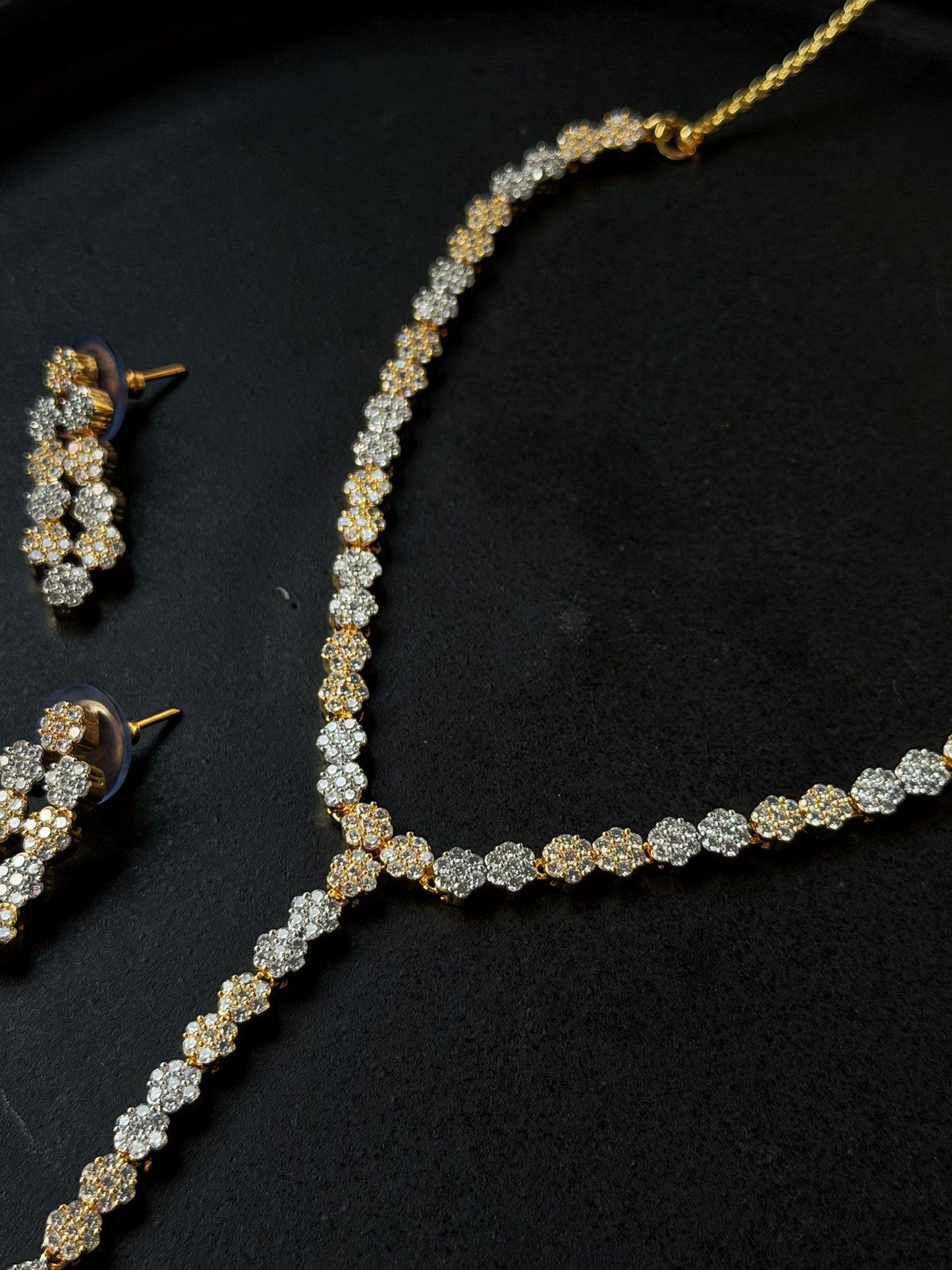 FALLING STARLET VINE NECKLACE SET