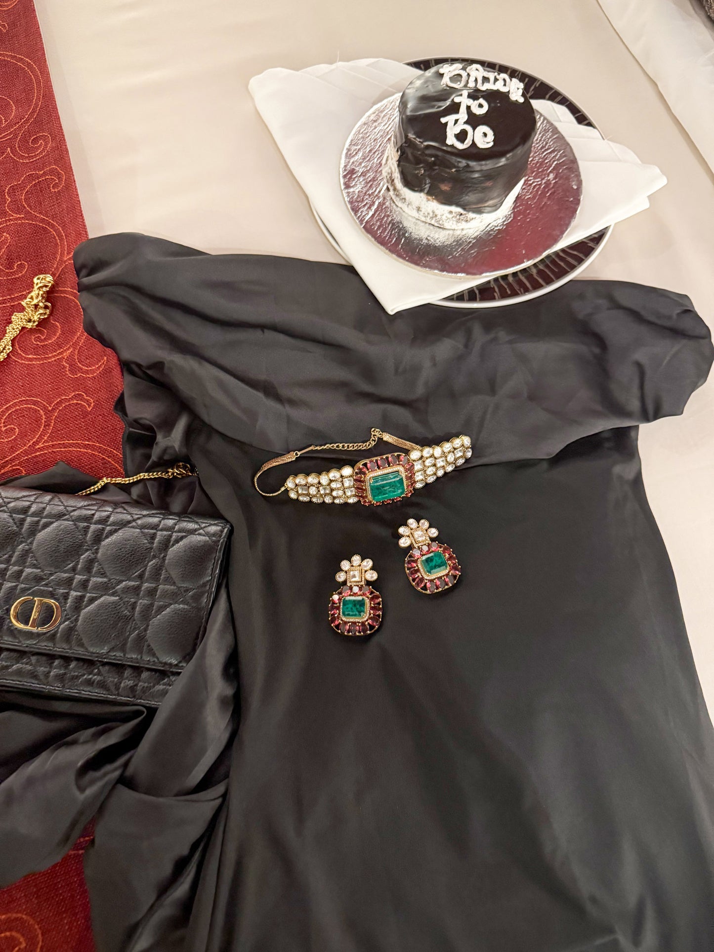 Gaurika Emerald Square SP Polki Necklace Set