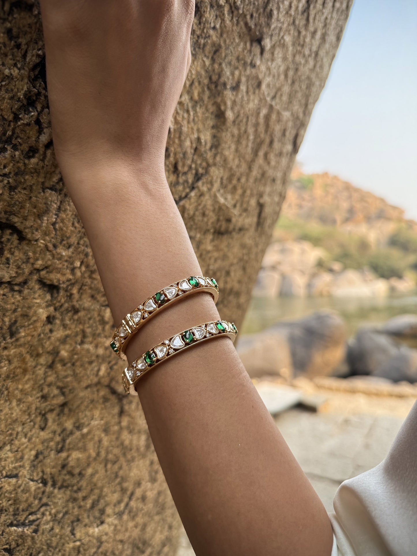 Sharvani Emerald Diamond SP Polki Bangle
