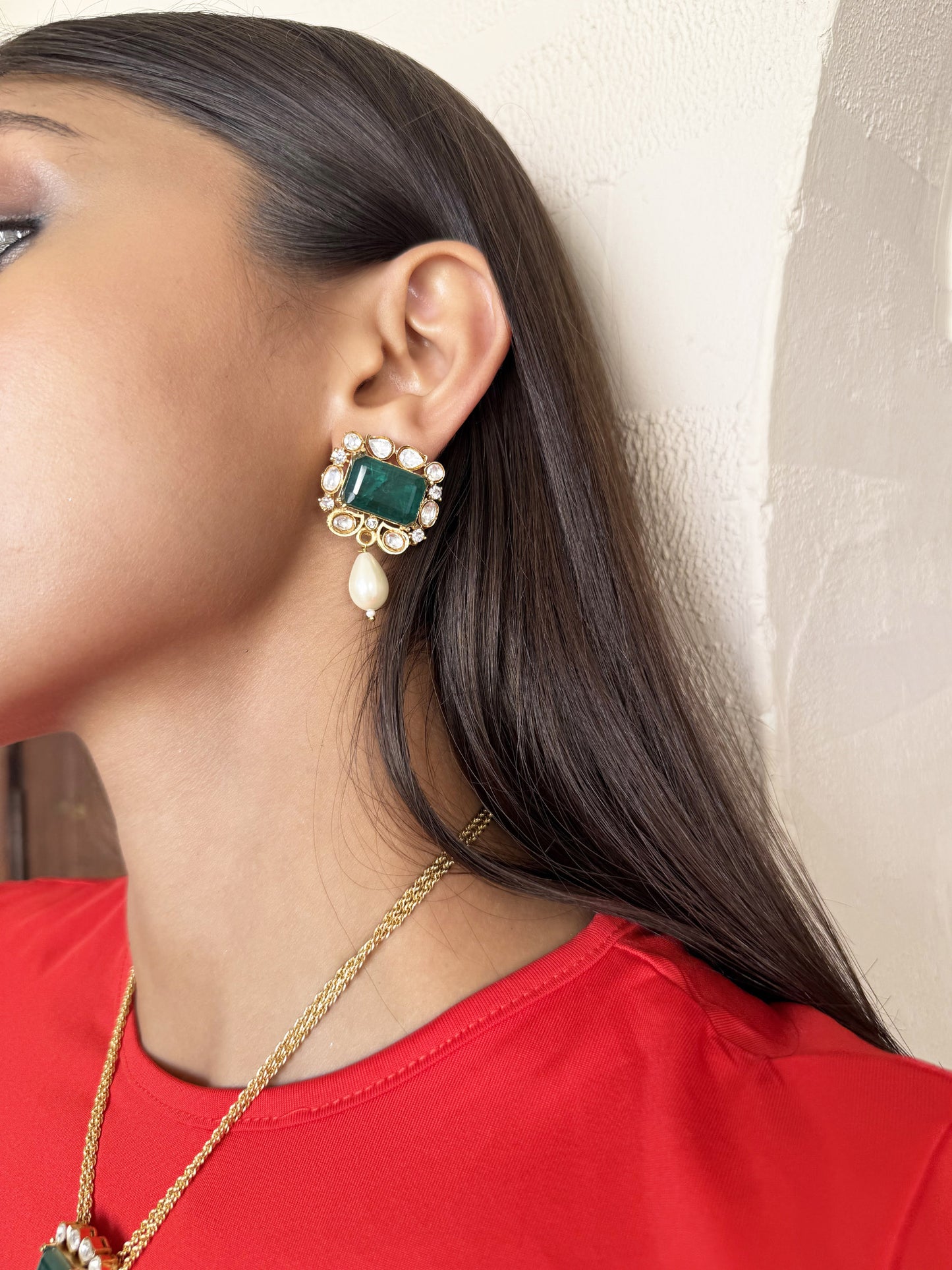 Reet Emerald Green Pendant SP Necklace Set with Earrings