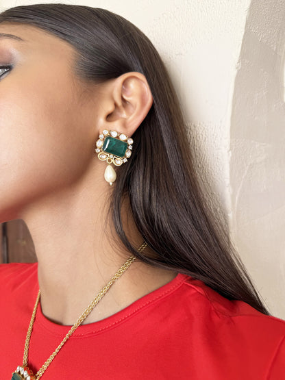 Reet Emerald Green Pendant SP Necklace Set with Earrings