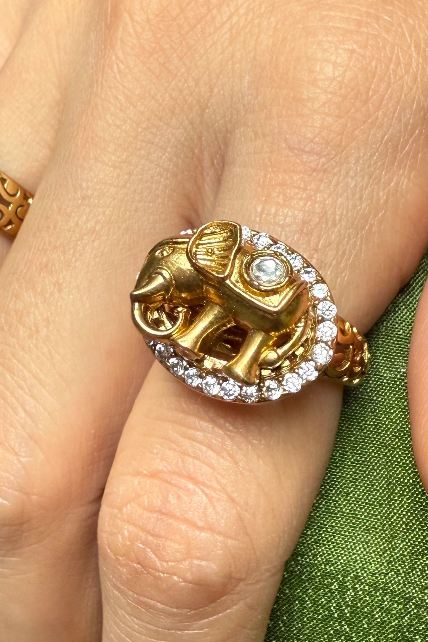 Ishani Gaja Crown Pearl Polki Ring