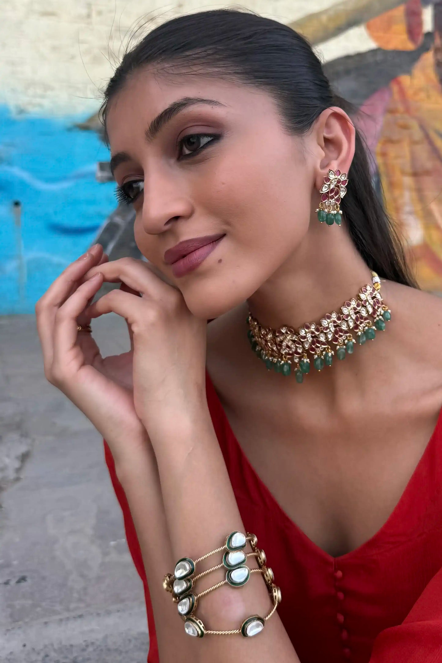 Neela Sacred Vine Emerald Polki Necklace Set