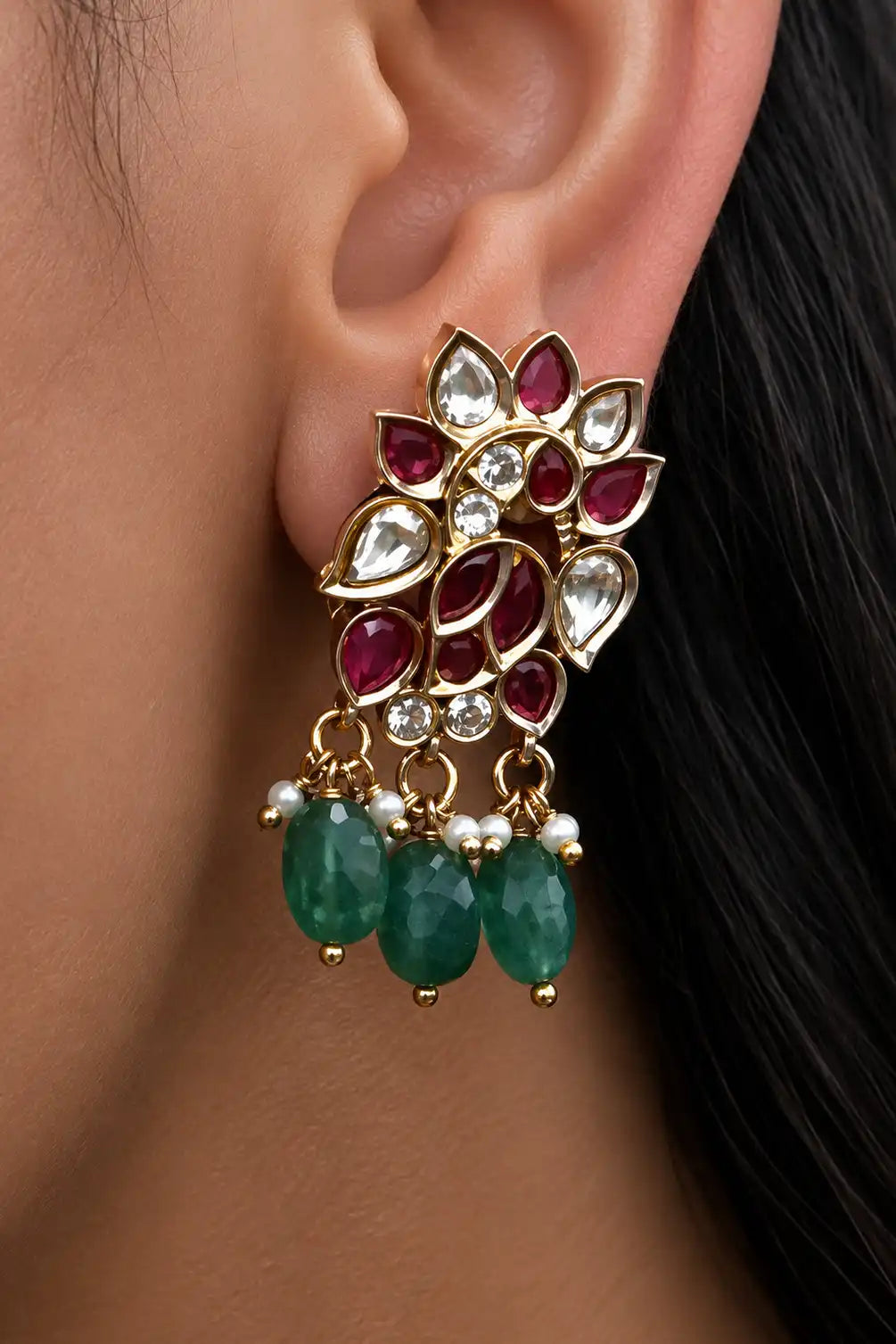 Neela Sacred Vine Emerald Polki Necklace Set
