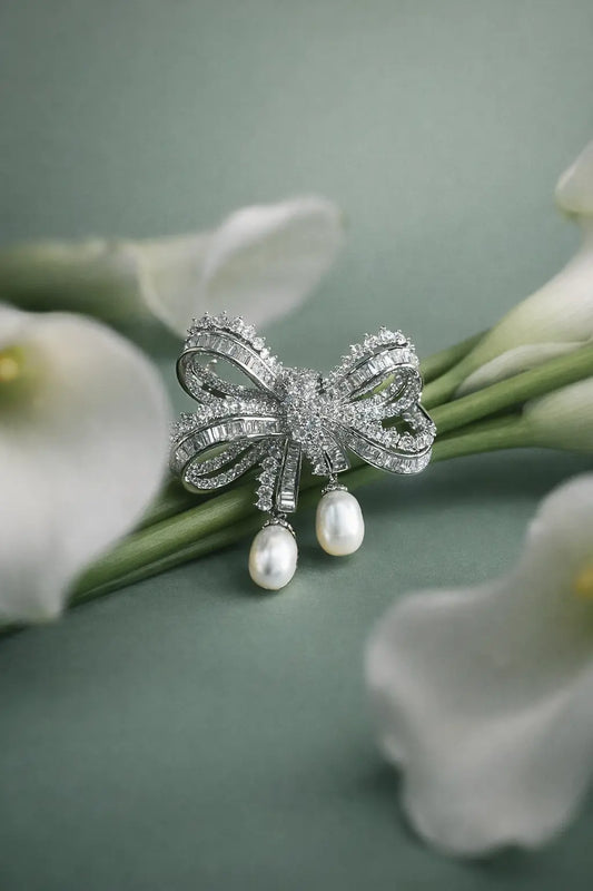The Soft Knot Dwitiya Brooch