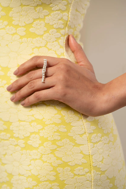 Linear Pearl Ring