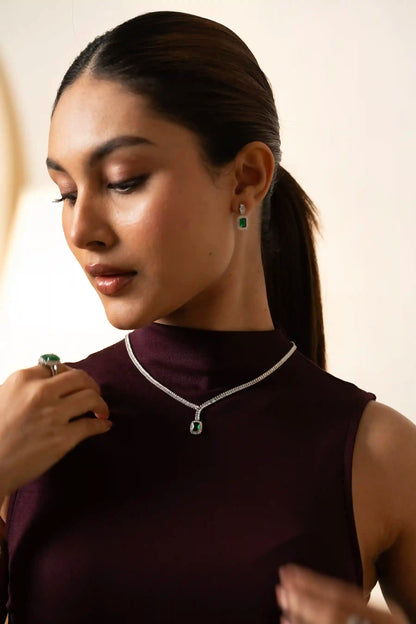 Emerald Teardrop Pendant Necklace Set