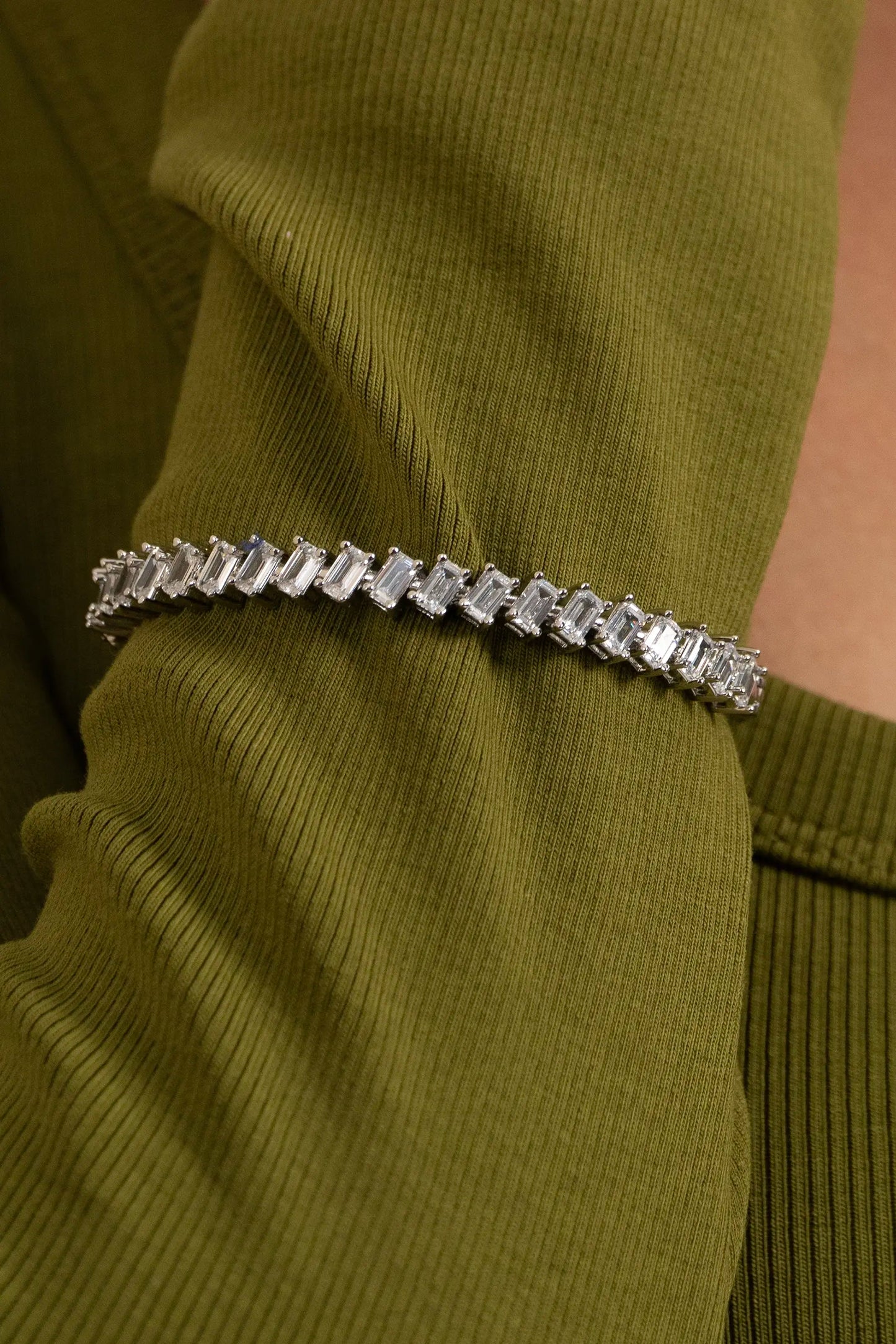 Slim Diamond Line Bracelet