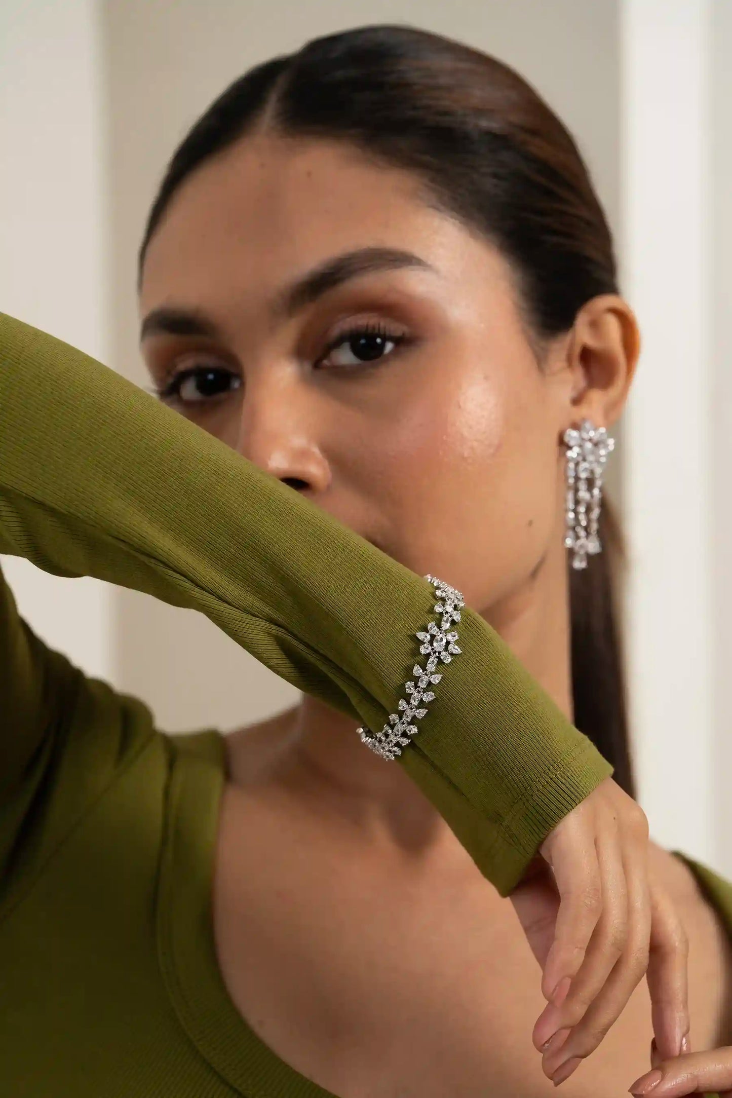 Elegant Cygnet diamond bracelet featuring daisy clusters, modern feminine jewellery piece