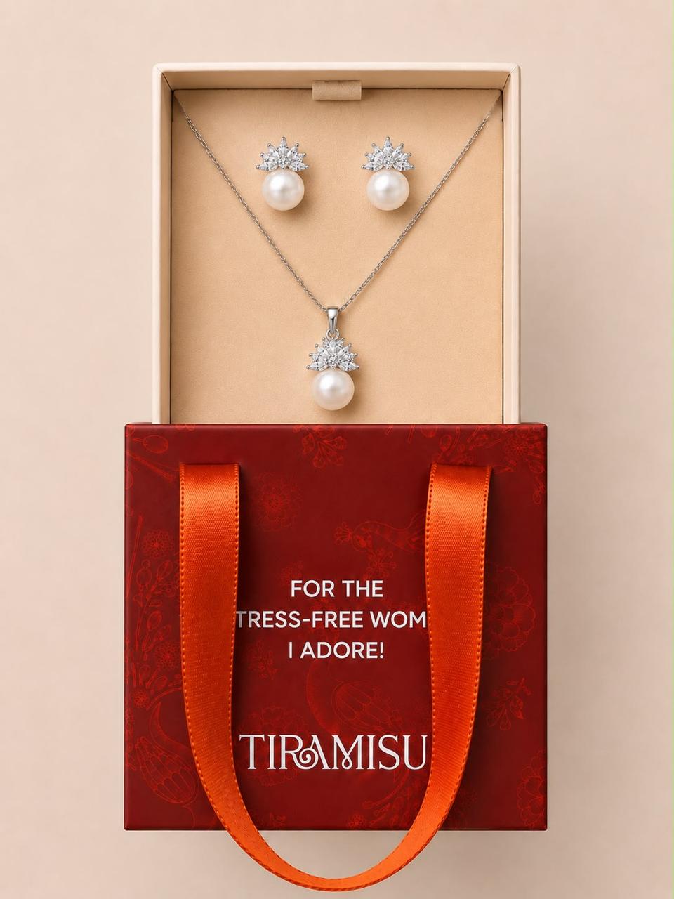 Elegant Pearl Blossom Necklace Gift Box Set
