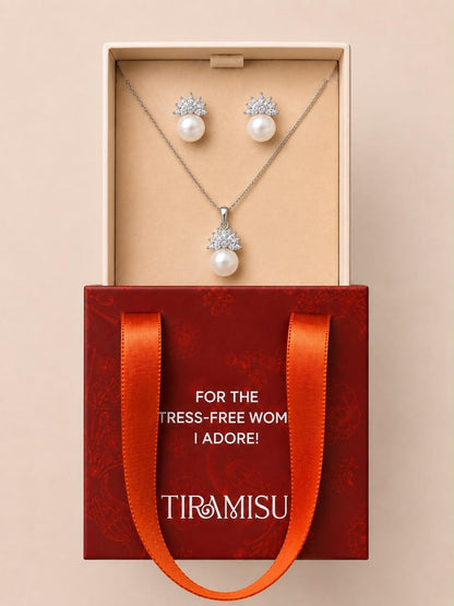 Elegant Pearl Blossom Necklace Gift Box Set