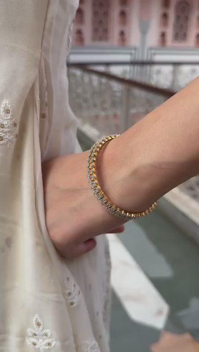 DIAMOND SPARKLING STONE BANGLES IN GOLD
